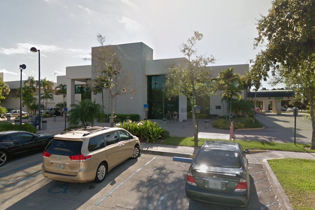 Clerk of the Court in Palm Beach Gardens, FL