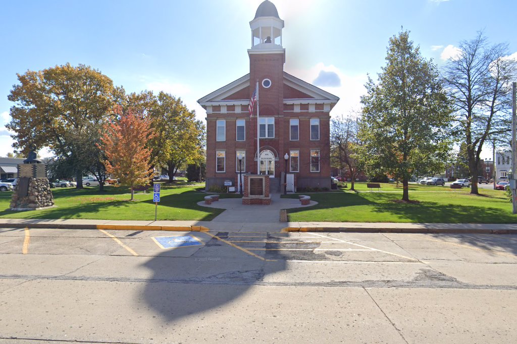 Poweshiek County Driver License & Vehicle Registration in Montezuma, IA