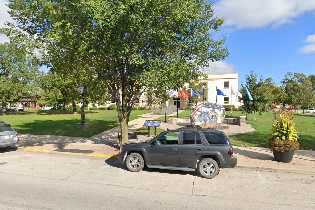 Cedar County Driver License & Vehicle Registration in Tipton, IA