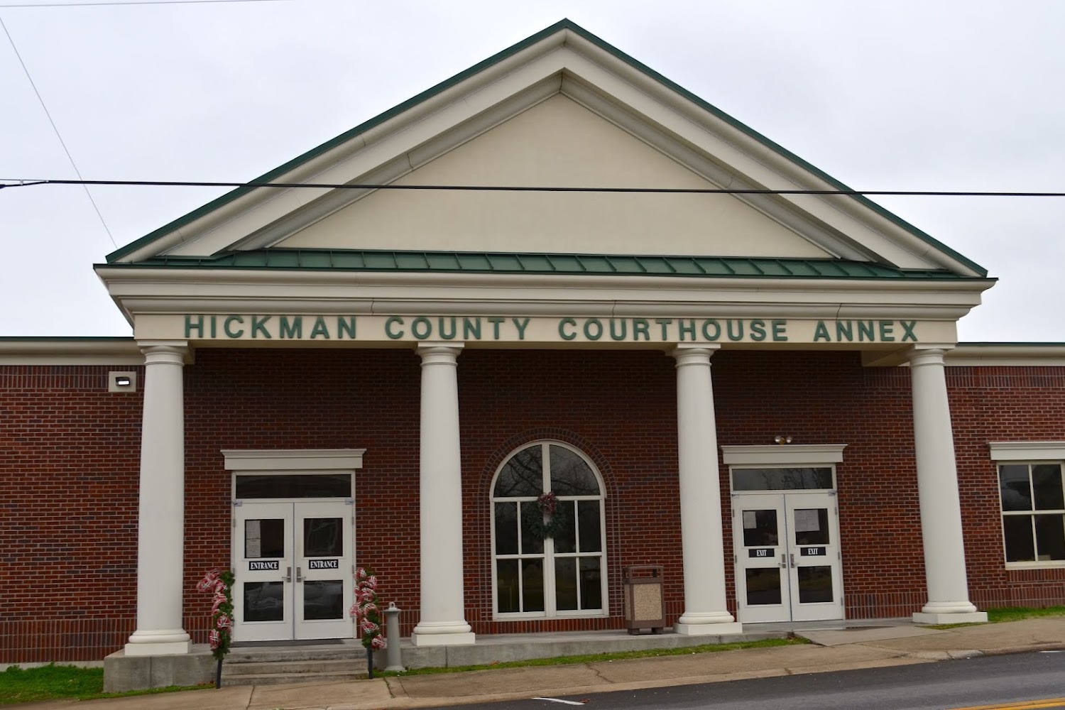 Hickman County Clerk's Office (Registration & Title) in Clinton, KY