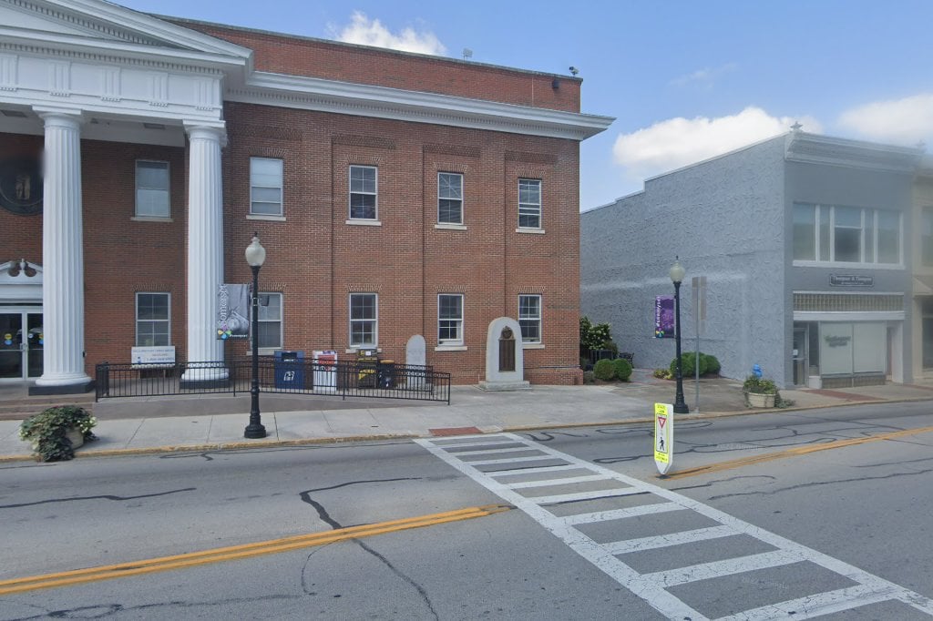 Circuit Court Clerk's Office in Somerset, KY