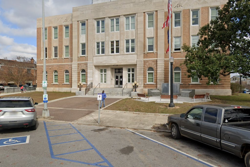 Lauderdale County Tax Collector (Vehicle Registration & Title) in Meridian, MS