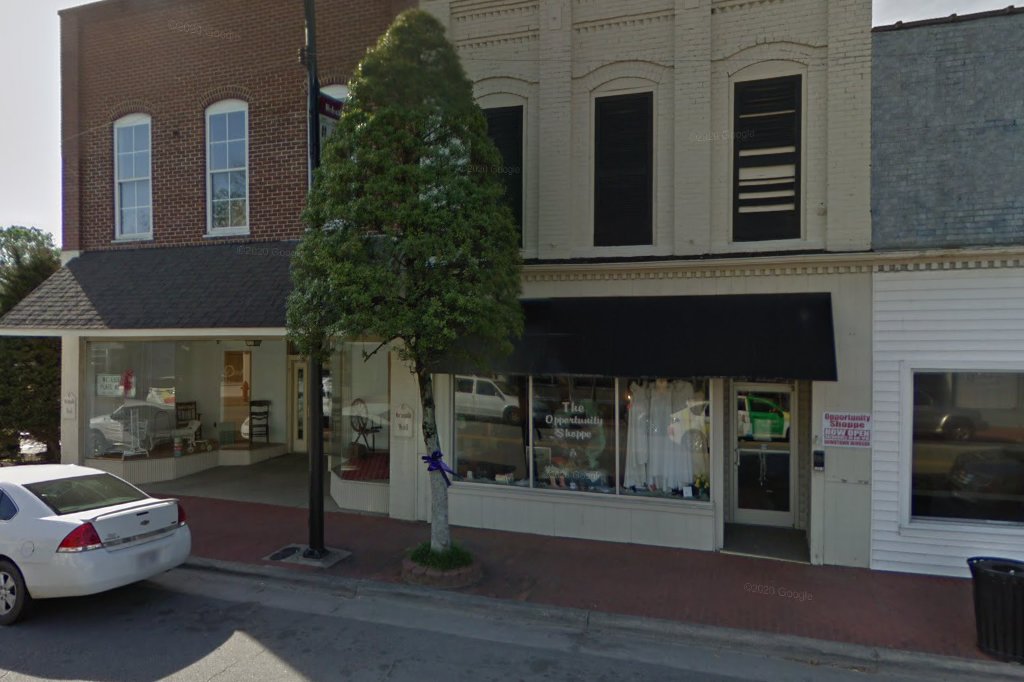Vehicle & License Plate Renewal in Windsor, NC