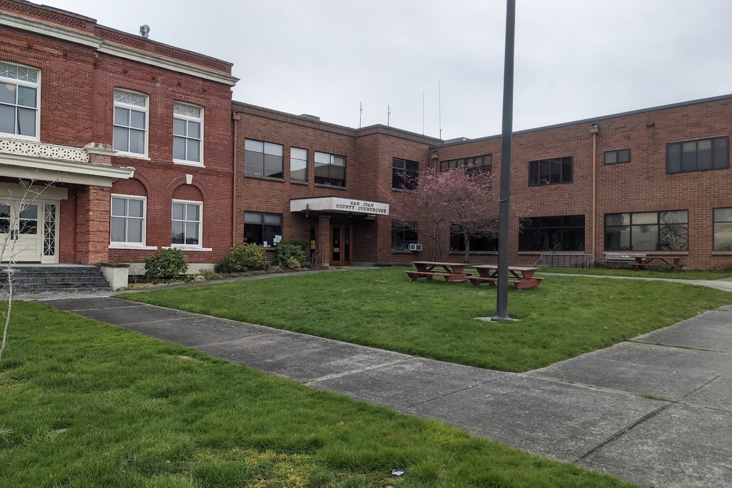 Vehicle Registration & Title in Friday Harbor, WA