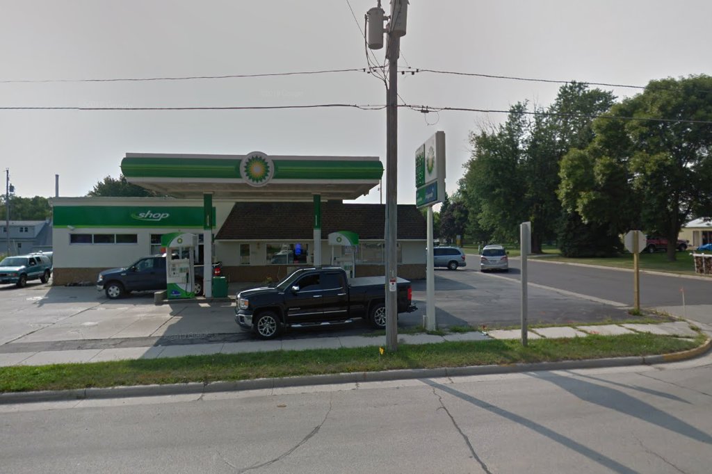 GB Minimart (TITLES & REGISTRATION RENEWALS ONLY) in Stockbridge, WI